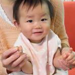 お子様の誕生日とお名前 ご両親のイニシャルを
